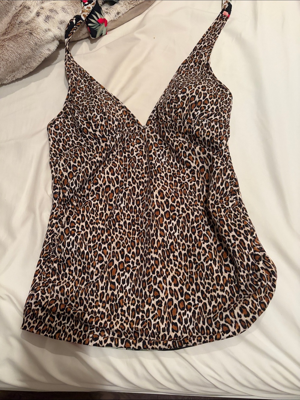 Leopard Print V-Neck Swim Camisole - Brown/Tan Tommy Bahama Lily Cat reversible